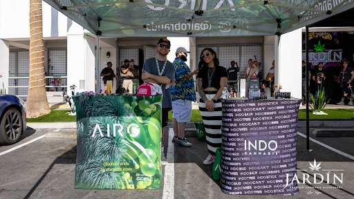 Shop The Midway Dispensary For Top-Shelf Strains and Exceptional Service